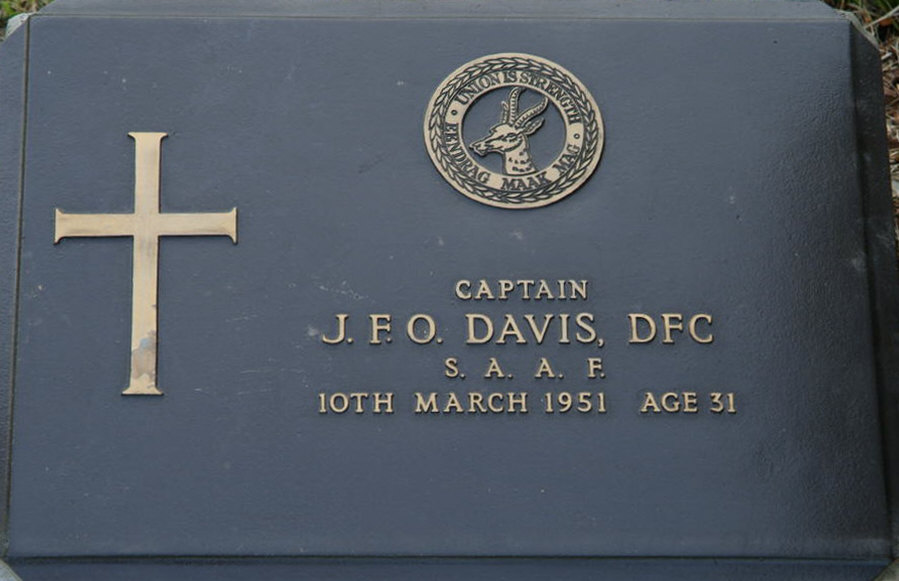 DAVIS J F O (DFC)