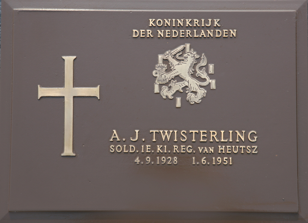 TWISTERLING A J