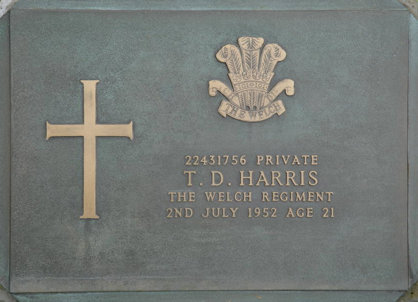 HARRIS T D