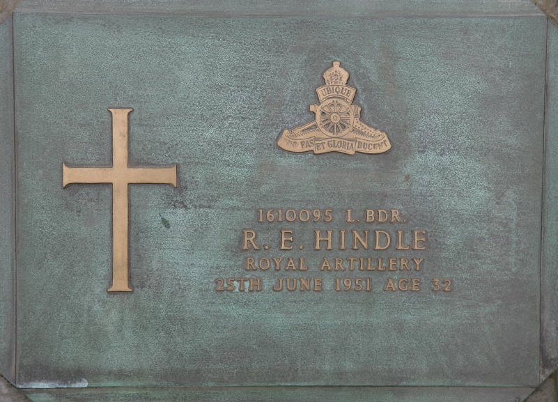 HINDLE R E